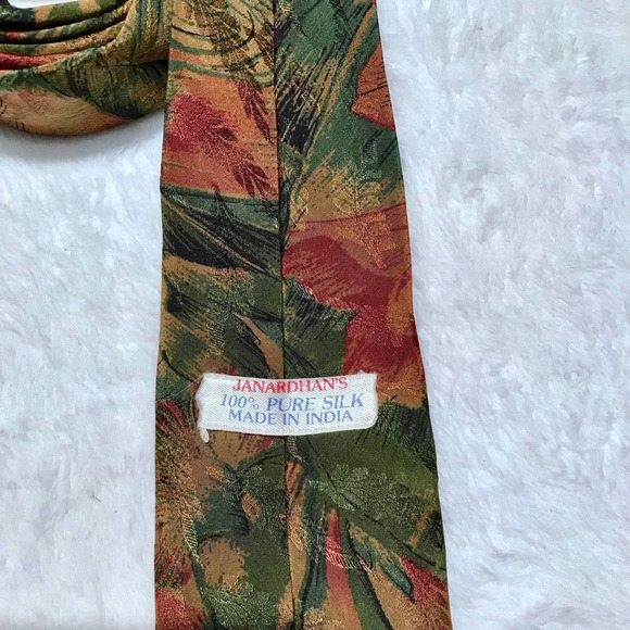 Janardhan's 100% Pure Silk Tie - Picture 5 of 6